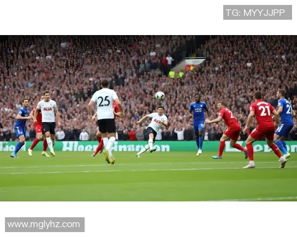 与足球明星合照的完美瞬间捕捉技巧与创意分享指南 与足球明星合照的完美瞬间捕捉技巧与创意分享指南