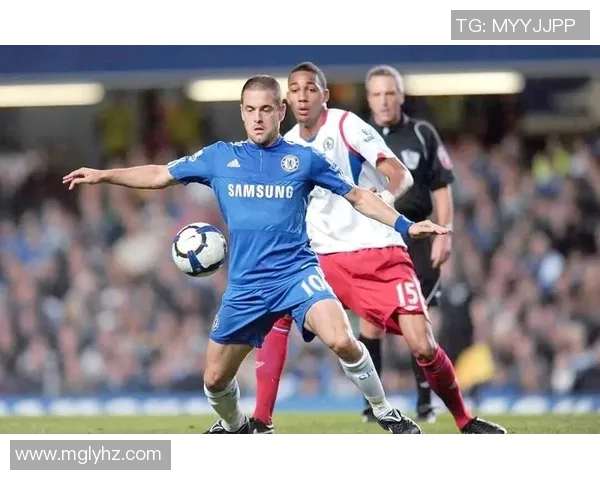 全球足球巨星的传奇故事与辉煌成就全景展示 全球足球巨星的传奇故事与辉煌成就全景展示